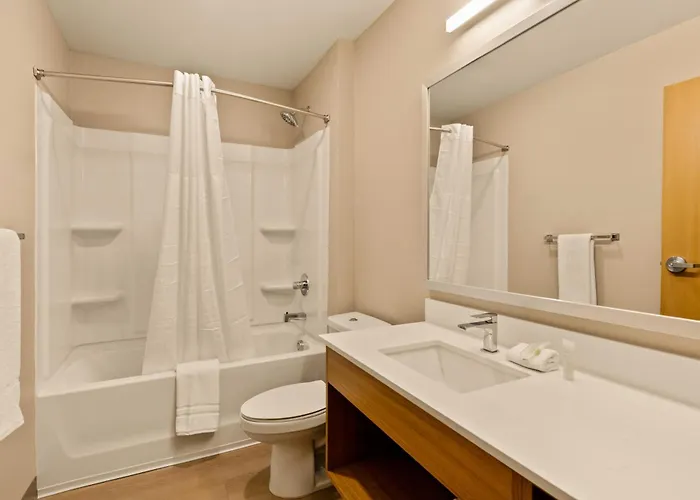 Livaway Suites Portland- Scarborough